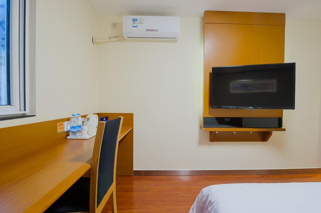 Hotel 7Days Premium Guilin Seven Star International Exhibition Center Habitación foto